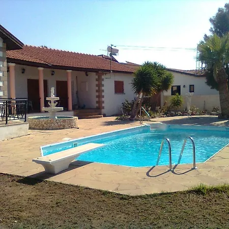 Androulla Villa
