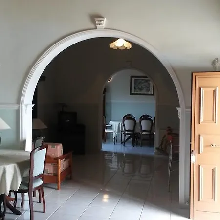 Vila Androulla Maroni